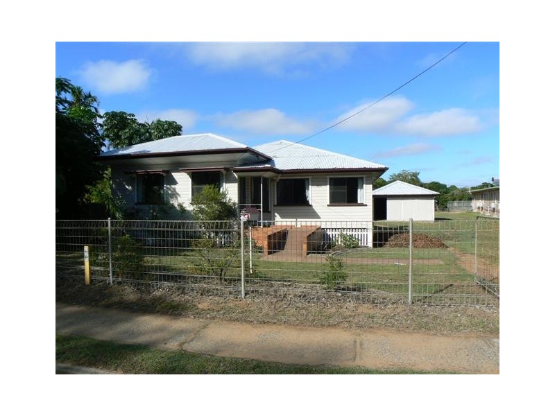519 Charlton Esplanade, Urangan QLD 4655