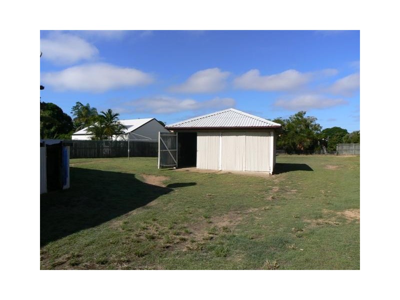 519 Charlton Esplanade, Urangan QLD 4655