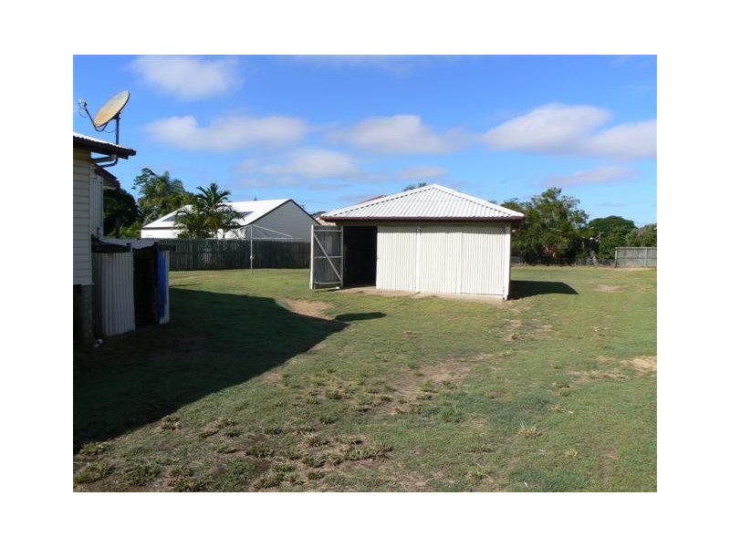 519 Charlton Esplanade, Urangan QLD 4655