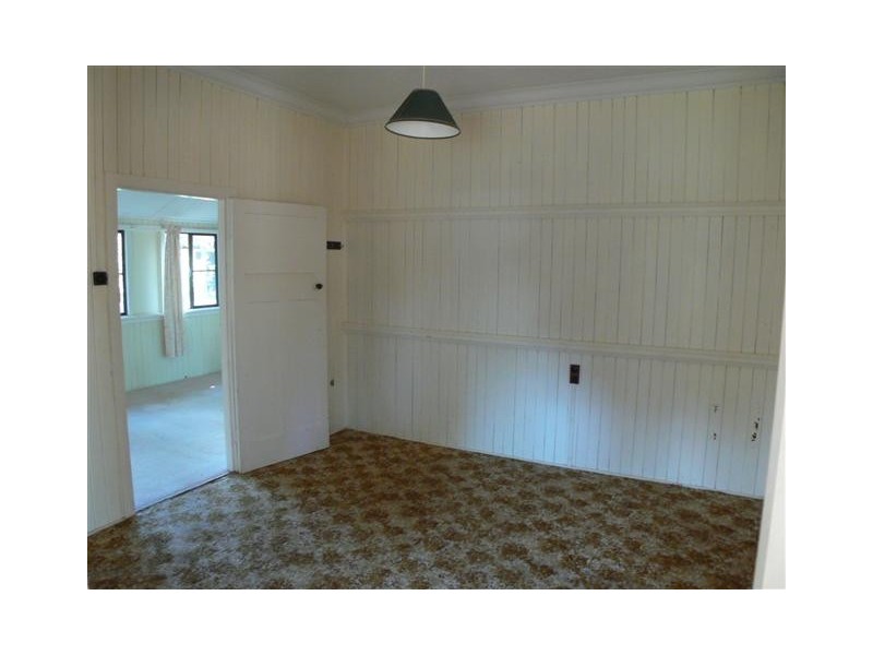 519 Charlton Esplanade, Urangan QLD 4655