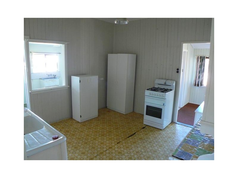 519 Charlton Esplanade, Urangan QLD 4655