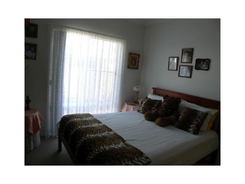 8  Bayley Ct, Urraween QLD 4655