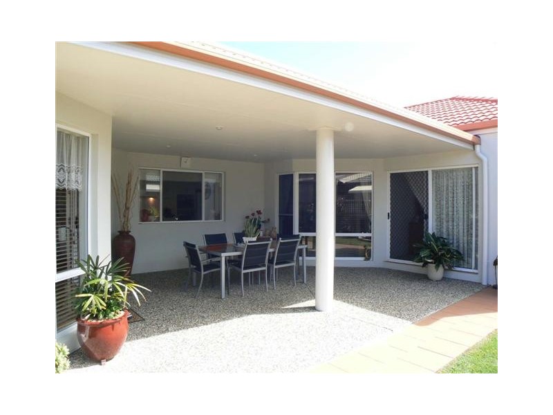 8  Bayley Ct, Urraween QLD 4655