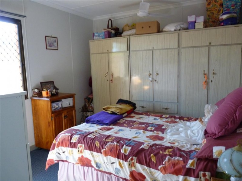 24 Kuruman Street,, Scarness QLD 4655