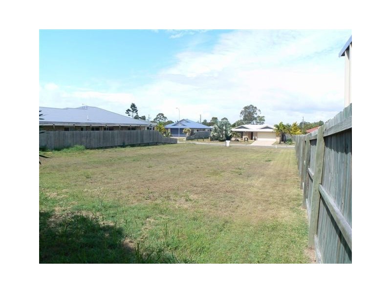 5 Montrose Close, Point Vernon QLD 4655