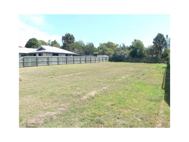 5 Montrose Close, Point Vernon QLD 4655
