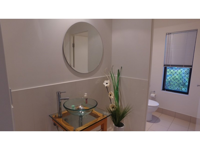 5 Jasmine Court, Dundowran Beach QLD 4655