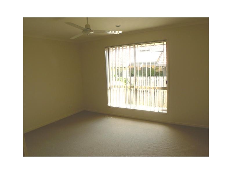 Unit 1/7 Pembridge Cct (L261), Urraween QLD 4655