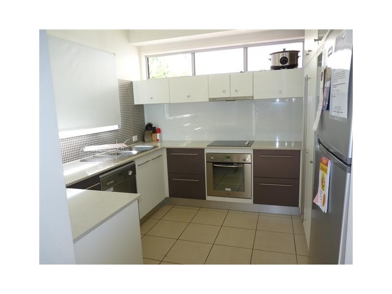 9/136  Pulgul Street, Urangan QLD 4655