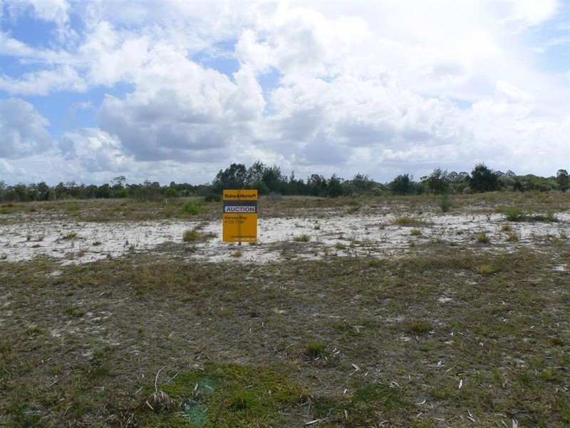 67 Beach Road, Burrum Heads QLD 4659