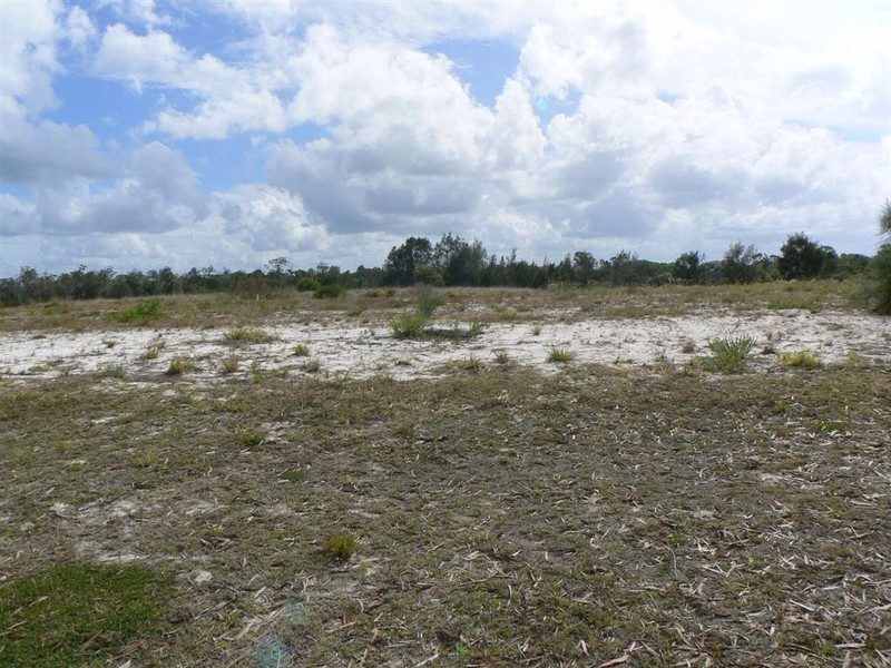 67 Beach Road, Burrum Heads QLD 4659