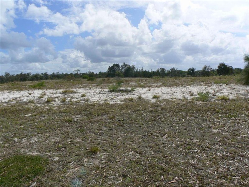 67 Beach Road, Burrum Heads QLD 4659