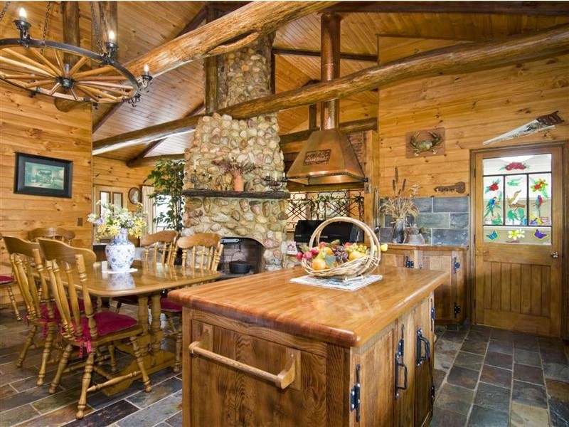 25 Shore Rd West, Booral QLD 4655