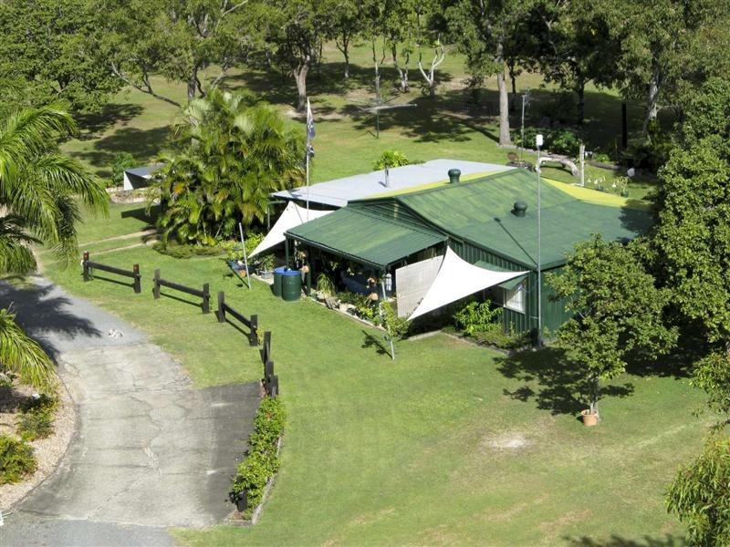 25 Shore Rd West, Booral QLD 4655