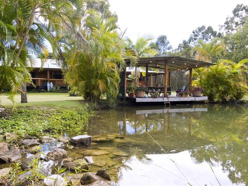 25 Shore Rd West, Booral QLD 4655