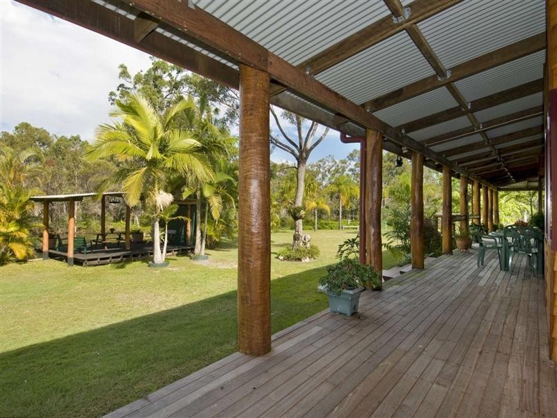 25 Shore Rd West, Booral QLD 4655
