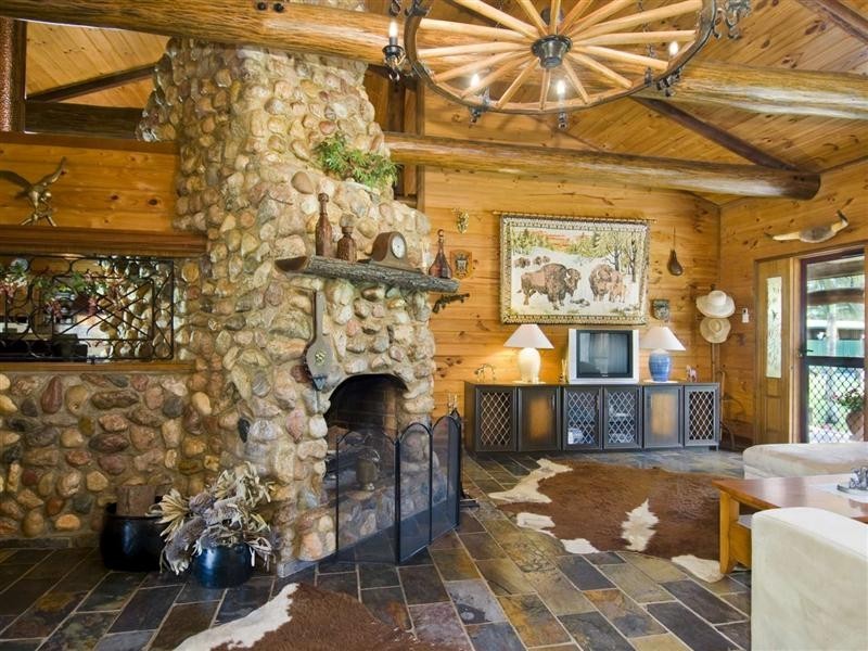 25 Shore Rd West, Booral QLD 4655