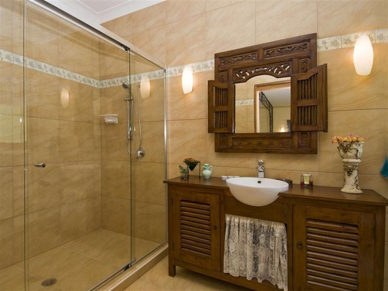 25 Shore Rd West, Booral QLD 4655