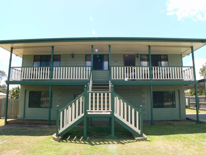 140 Bideford St, Torquay QLD 4655