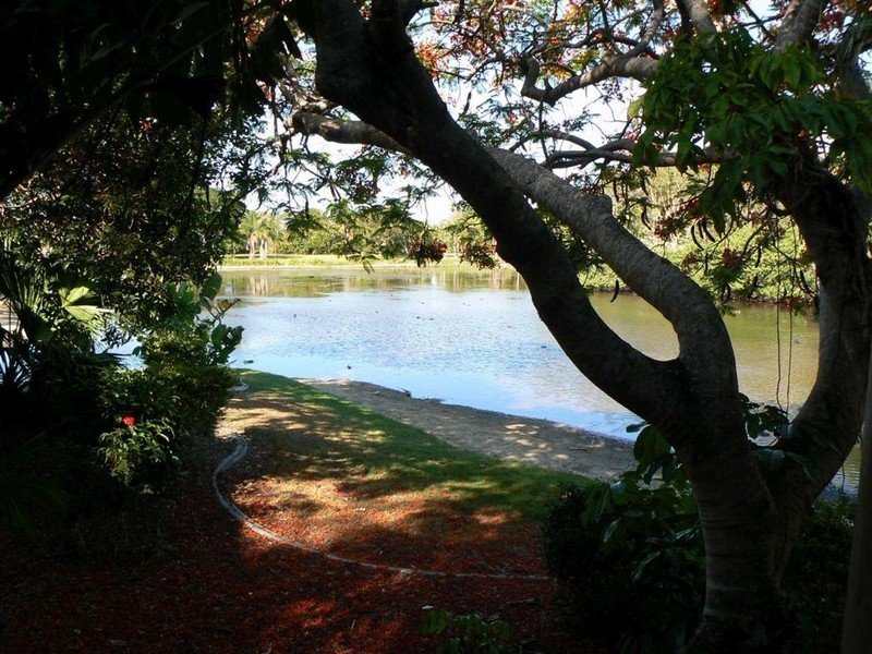 Villa 28/1 Shell St, Urangan QLD 4655