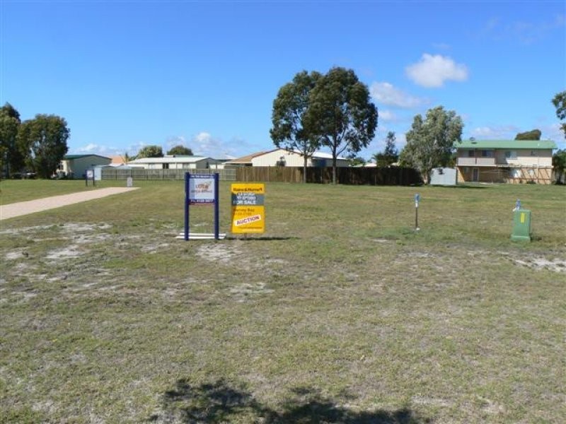 15 Barramundi Drive, Burrum Heads QLD 4659
