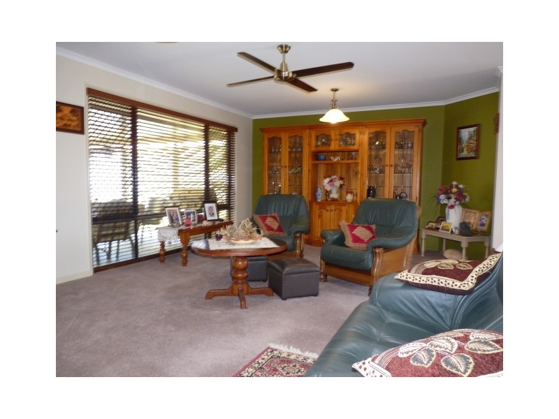 3 Whipbird Court, Urangan QLD 4655
