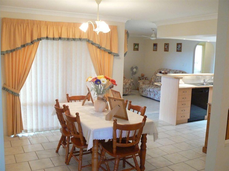 211 Lower Mountain Road, Dundowran QLD 4655