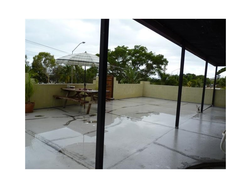 238 Esplanade, Pialba QLD 4655