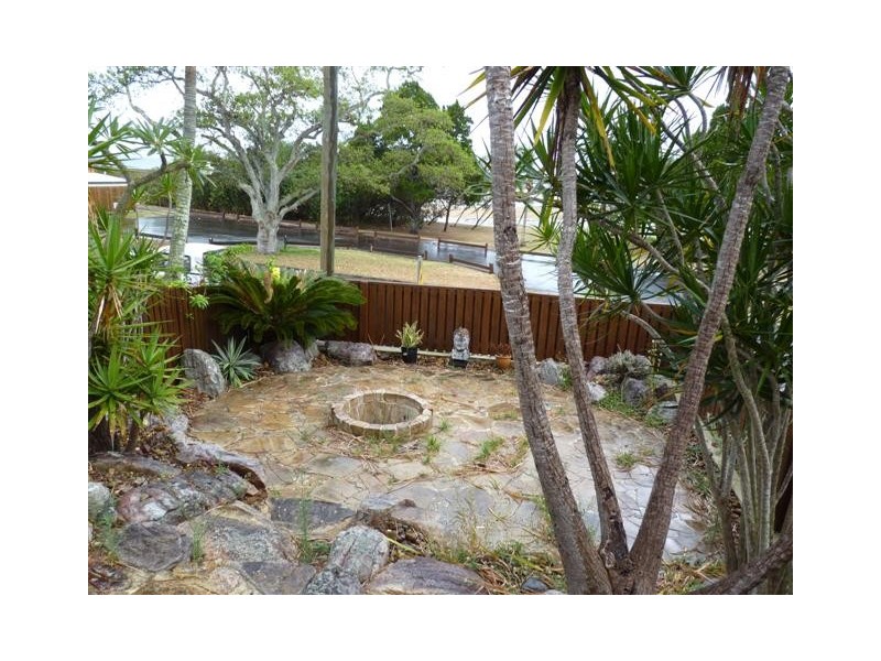 238 Esplanade, Pialba QLD 4655