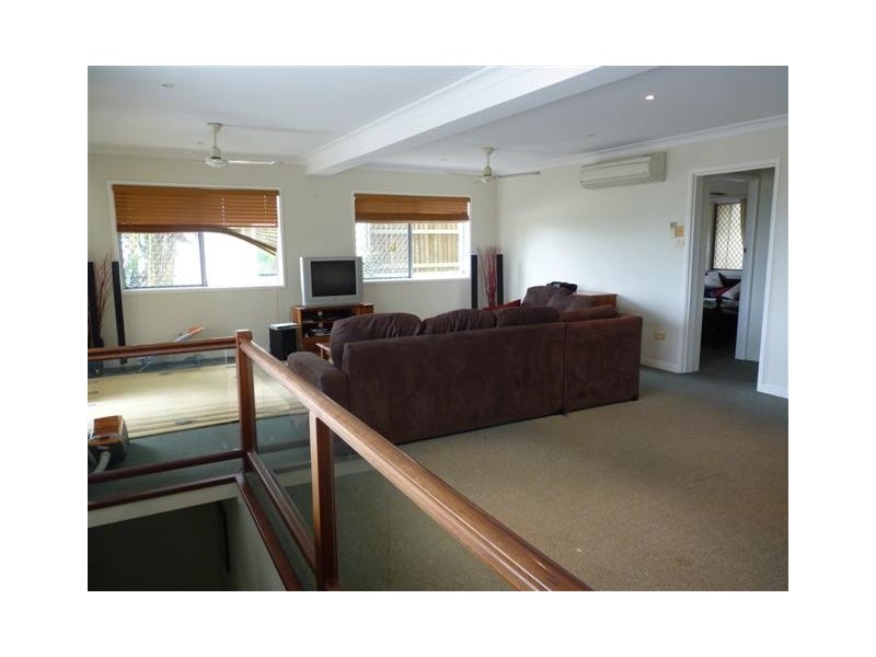 238 Esplanade, Pialba QLD 4655