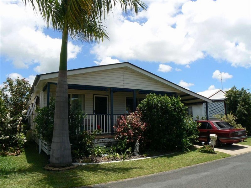32 Sugar Coast Village, Urangan QLD 4655
