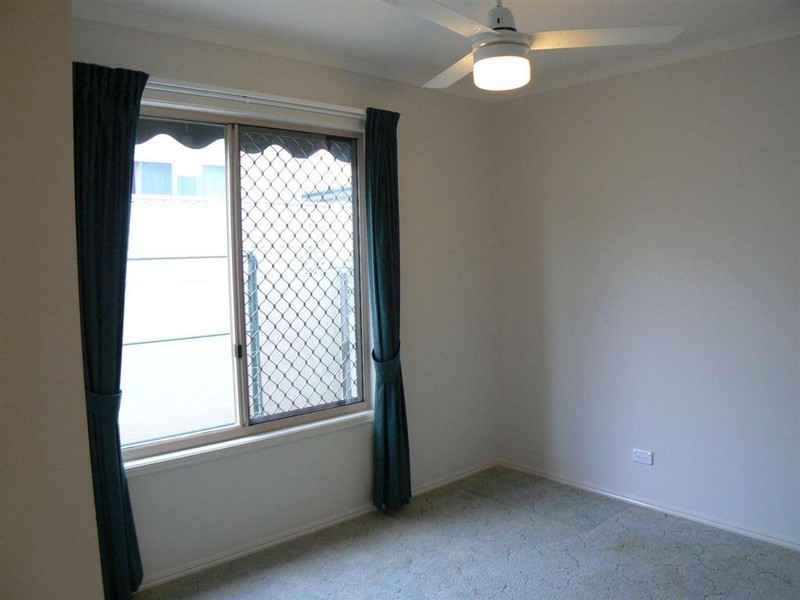 296/7 Bay Dr (Golden Shores), Pialba QLD 4655