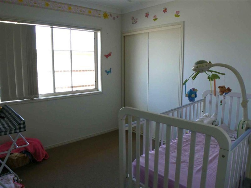 1 Kemble Wy, Urraween QLD 4655