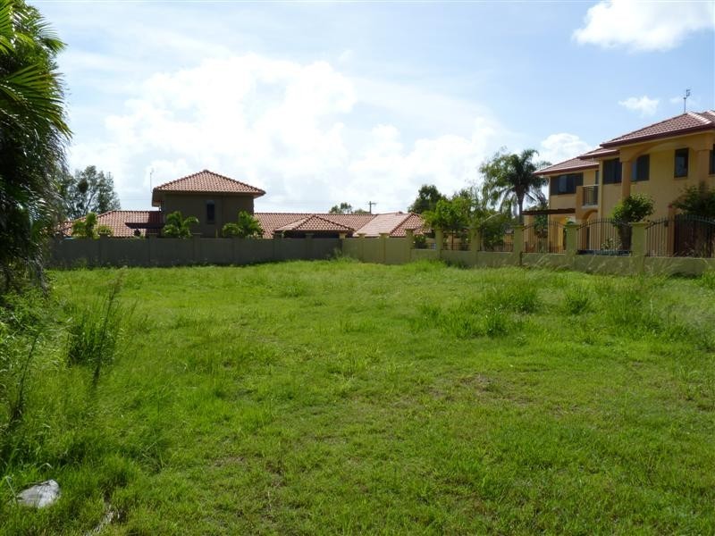 166B Long St, Pialba QLD 4655