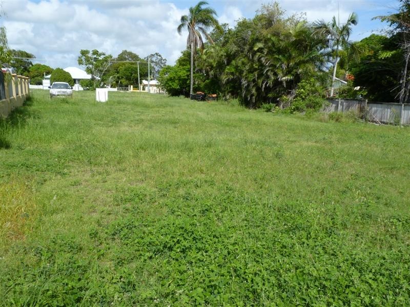 166B Long St, Pialba QLD 4655