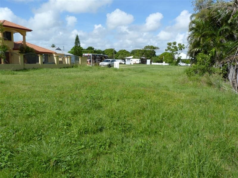 166B Long St, Pialba QLD 4655