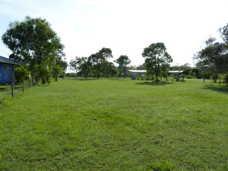 5 Pacific Haven Dr, Howard QLD 4659