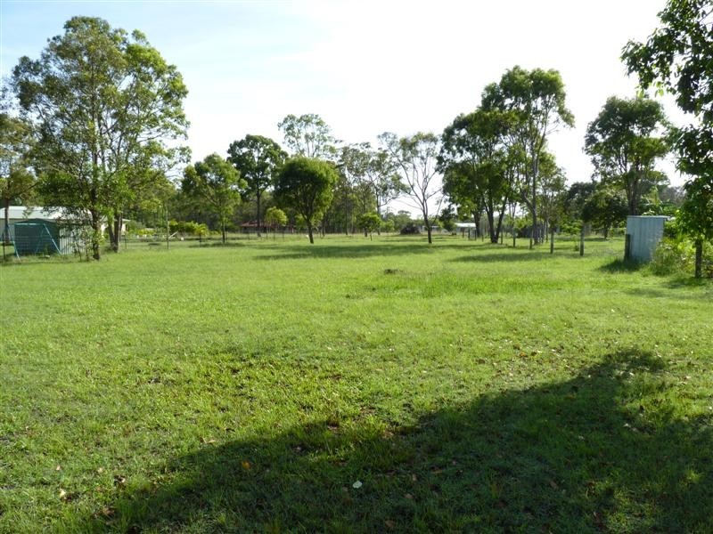 5 Pacific Haven Dr, Howard QLD 4659