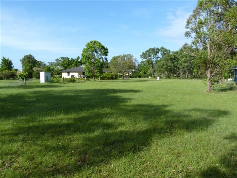 5 Pacific Haven Dr, Howard QLD 4659