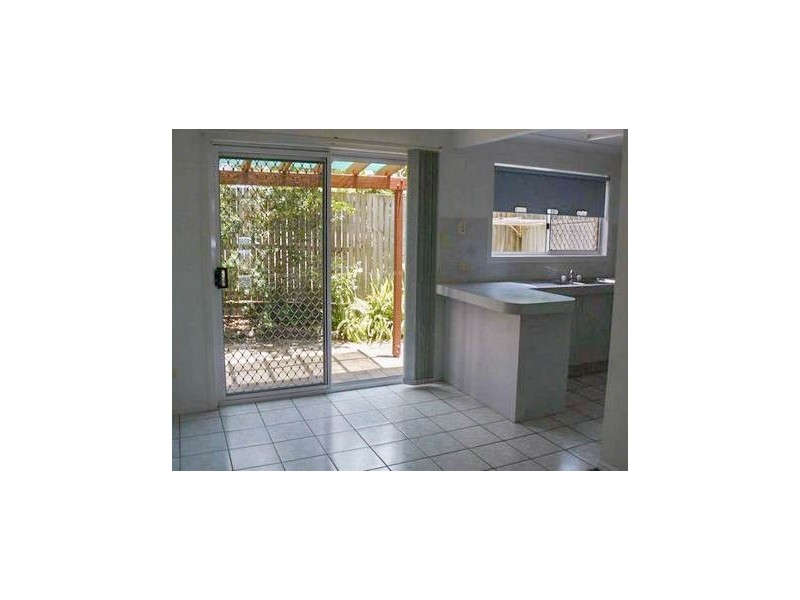 8/178 Torquay Rd, Scarness QLD 4655
