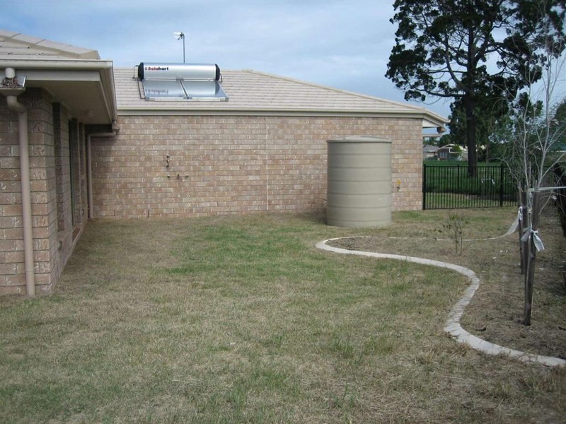 1/14 Fulmar Ct, Burrum Heads QLD 4659