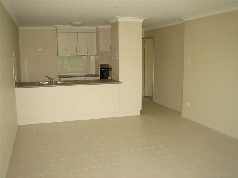 1/14 Fulmar Ct, Burrum Heads QLD 4659