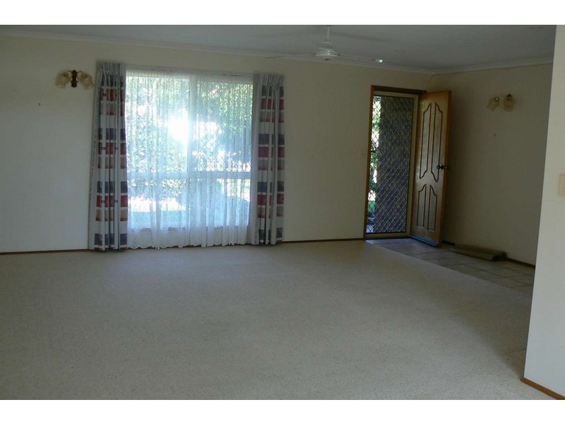 8 Crawford drive, Dundowran QLD 4655
