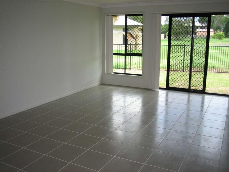 12 Fulmar Ct, Burrum Heads QLD 4659