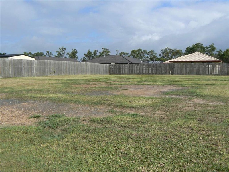 8 Red Gum Ct, Urraween QLD 4655