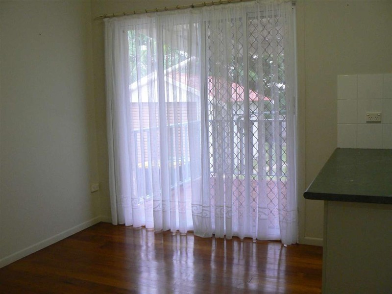 23 Mary St, Scarness QLD 4655