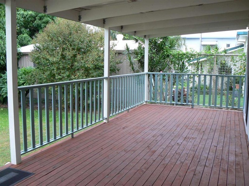 23 Mary St, Scarness QLD 4655
