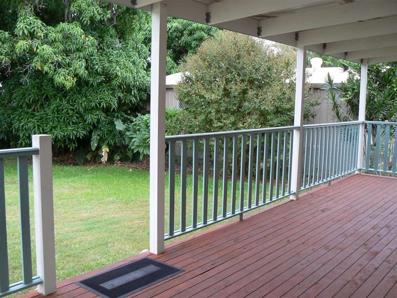 23 Mary St, Scarness QLD 4655