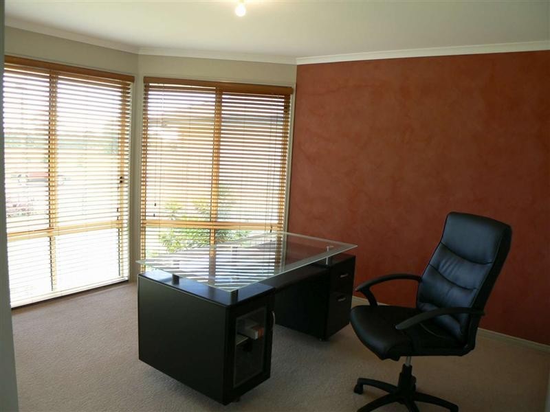 2 Bayley Court, Urraween QLD 4655