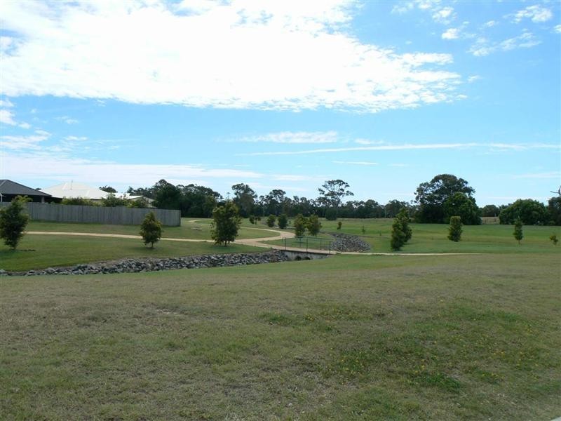 2 Bayley Court, Urraween QLD 4655